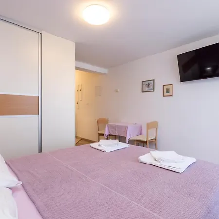 Apartamento 3m-polic Mali Lošinj