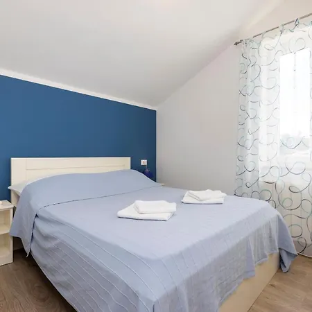 Apartment 3m-polic Mali Losinj