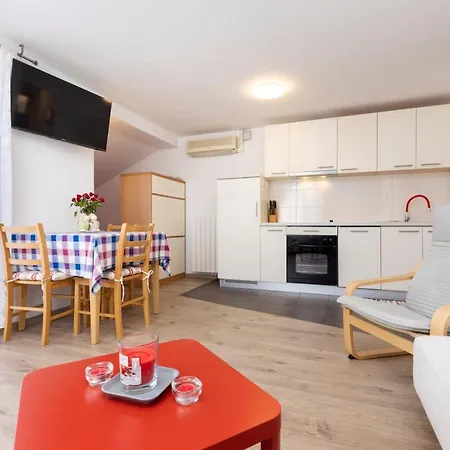 Apartment 3m-polic Mali Lošinj