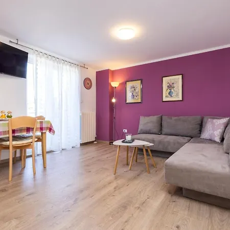 3m-polic Apartment