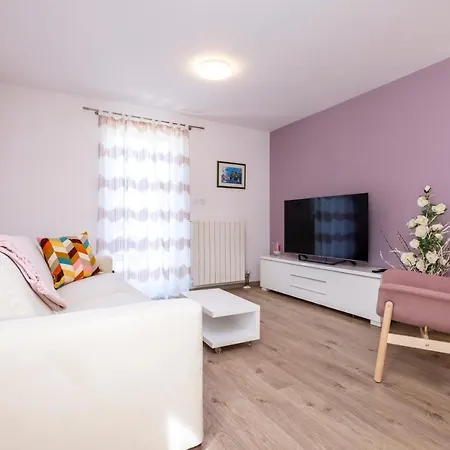 3m-polic Apartment