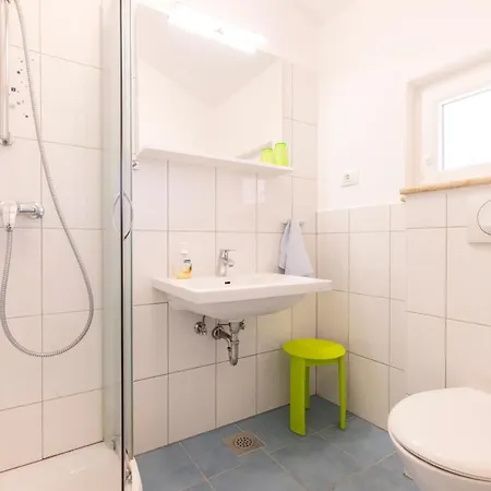 Apartment 3m-polic