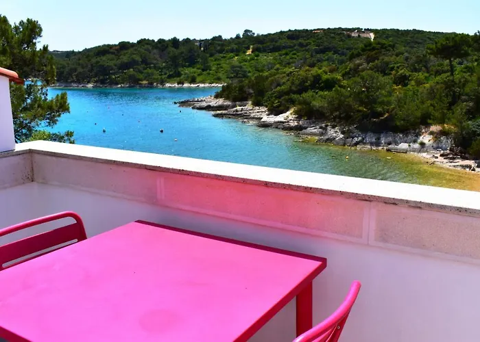 Апартаменты 3m-polic *